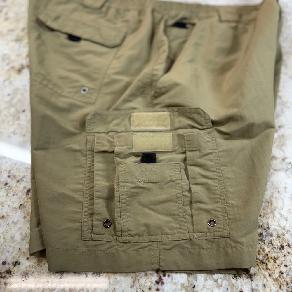 Bimini Bay Outfitters Men Khaki Nylon Cargo Fishing Shorts Size 40 Elastic Waist
